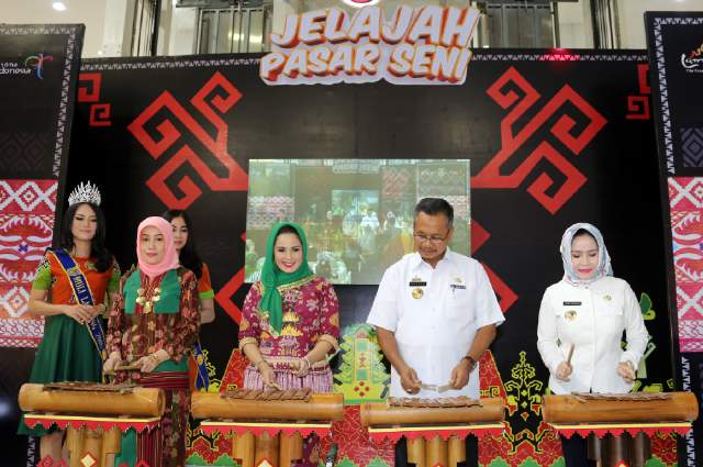 Gelaran Panjang Lampung Krakatau Festival 2016 Akhirnya Dibuka Gelaran Panjang Lampung Krakatau Festival 2016 Akhirnya Dibuka