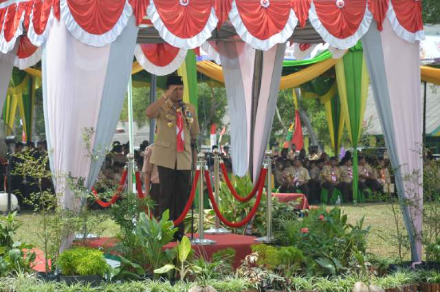 gubernur-menjadi-pembina-upaara-pada-puncak-peringatan-hari-pramuka-provinsi-lampung-2016 Gubernur Menjadi Pembina Upacara Pada Puncak Peringatan Hari Pramuka Provinsi Lampung 2016